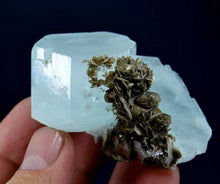 Exceptional Terminated Equamarine Crystal Combined With Mica from Nagar Pakistan